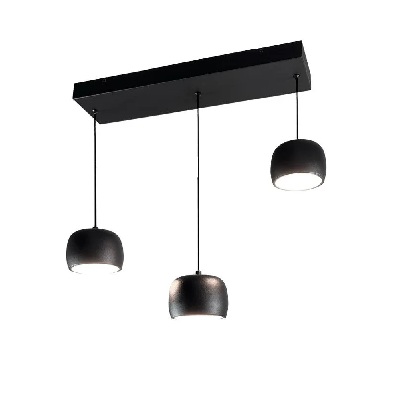 Track lighting with a chunky, bold designOnyx Linear Multi Light Pendant