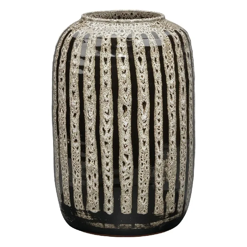 Track lighting for outdoor gardensBarnaby Vase