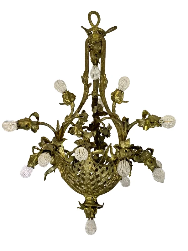 Chandeliers for Living Rooms to Create a Focal PointChandeliers for Living Rooms to Create a Focal PointAntique French gilt bronze chandelier - basket of flowers